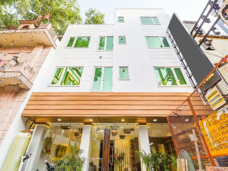 Oyo 15836 Pleasure River Front Resort Tuem ภายนอก รูปภาพ