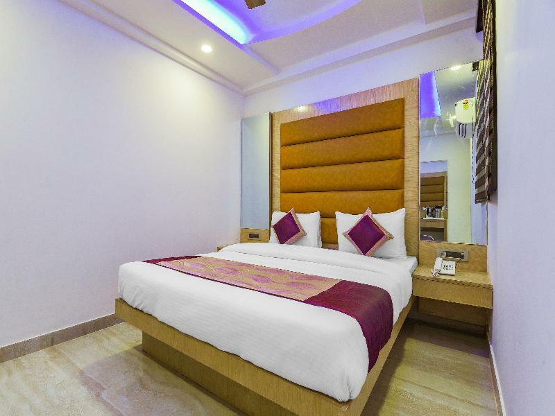 Oyo 15836 Pleasure River Front Resort Tuem ภายนอก รูปภาพ